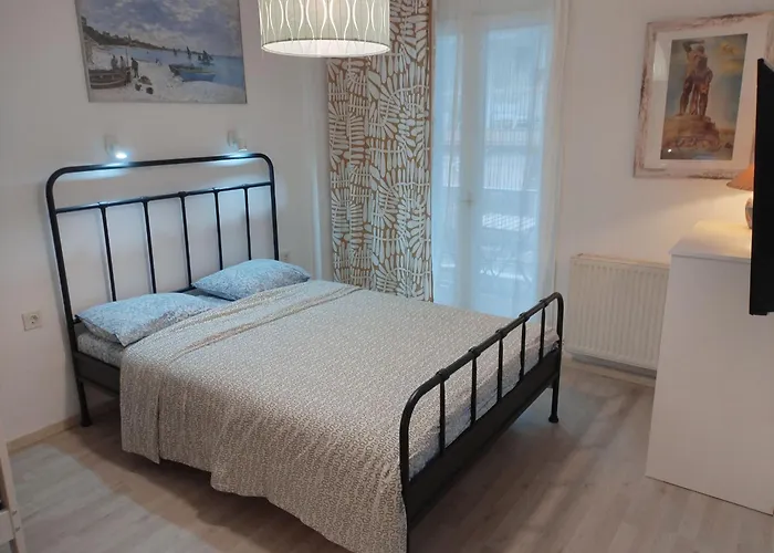 Cosy Flat Helexpo In Old Yr1